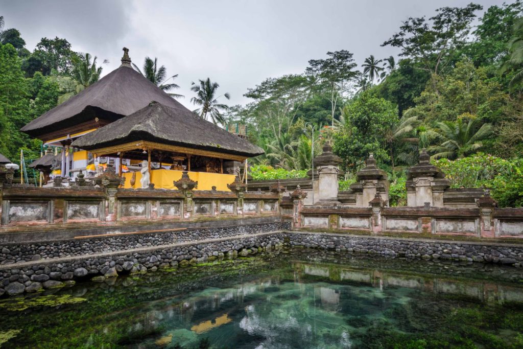 Tirta-Empul-Bali-Guida-Viaggio-CGTravel-Blog-Agenzia-Viaggi-Firenze