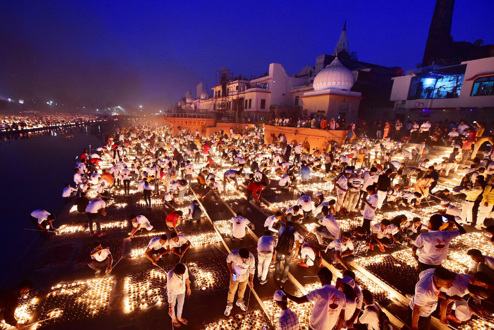 India Diwali Festival Festa luci Guida Viaggio CGTravel Blog Agenzia Viaggi Firenze tour operator Varanasi partenze di gruppo