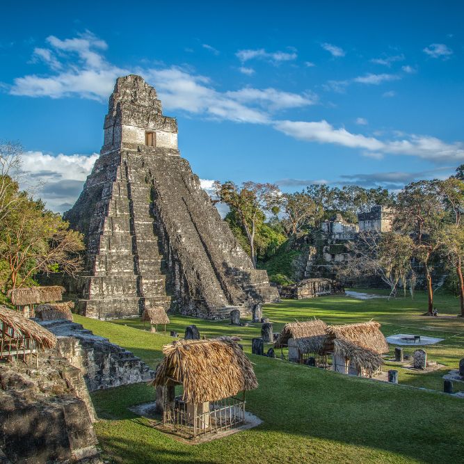 tour di gruppo Guatemala & Belize CGTravel: villaggi maya, rovine archeologiche, giungle tropicali e spiagge caraibiche America Centrale TIKAL tour di gruppo Guatemala & Belize CGTravel: villaggi maya, rovine archeologiche, giungle tropicali e spiagge caraibiche America Centrale TIKAL