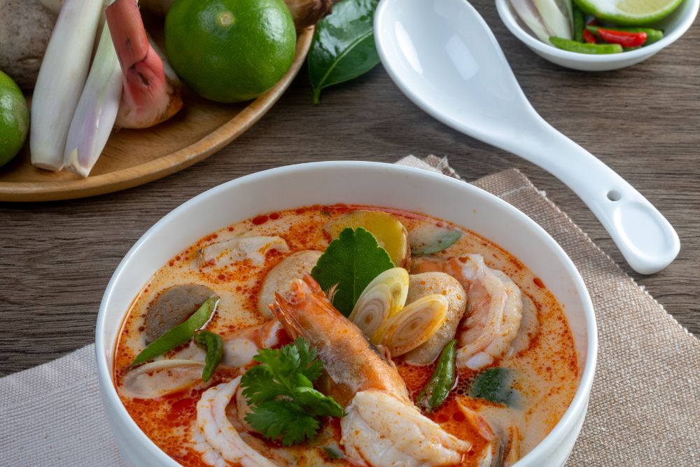 THAILANDIA: 10 PIATTI DA NON PERDERE (PAD THAI, TOM YUM E MOLTO ALTRO)